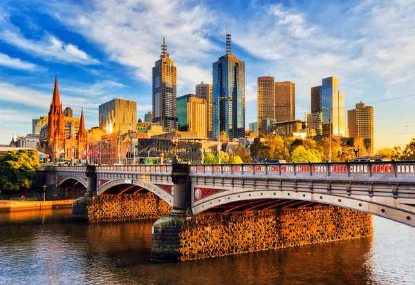 Melbourne Virus Outbreak Traced to 2 Hotels