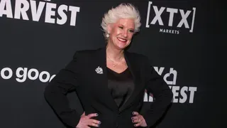 Anne Burrell, TV Chef Who Coached the 'Worst Cooks in America,' Dies at 55
